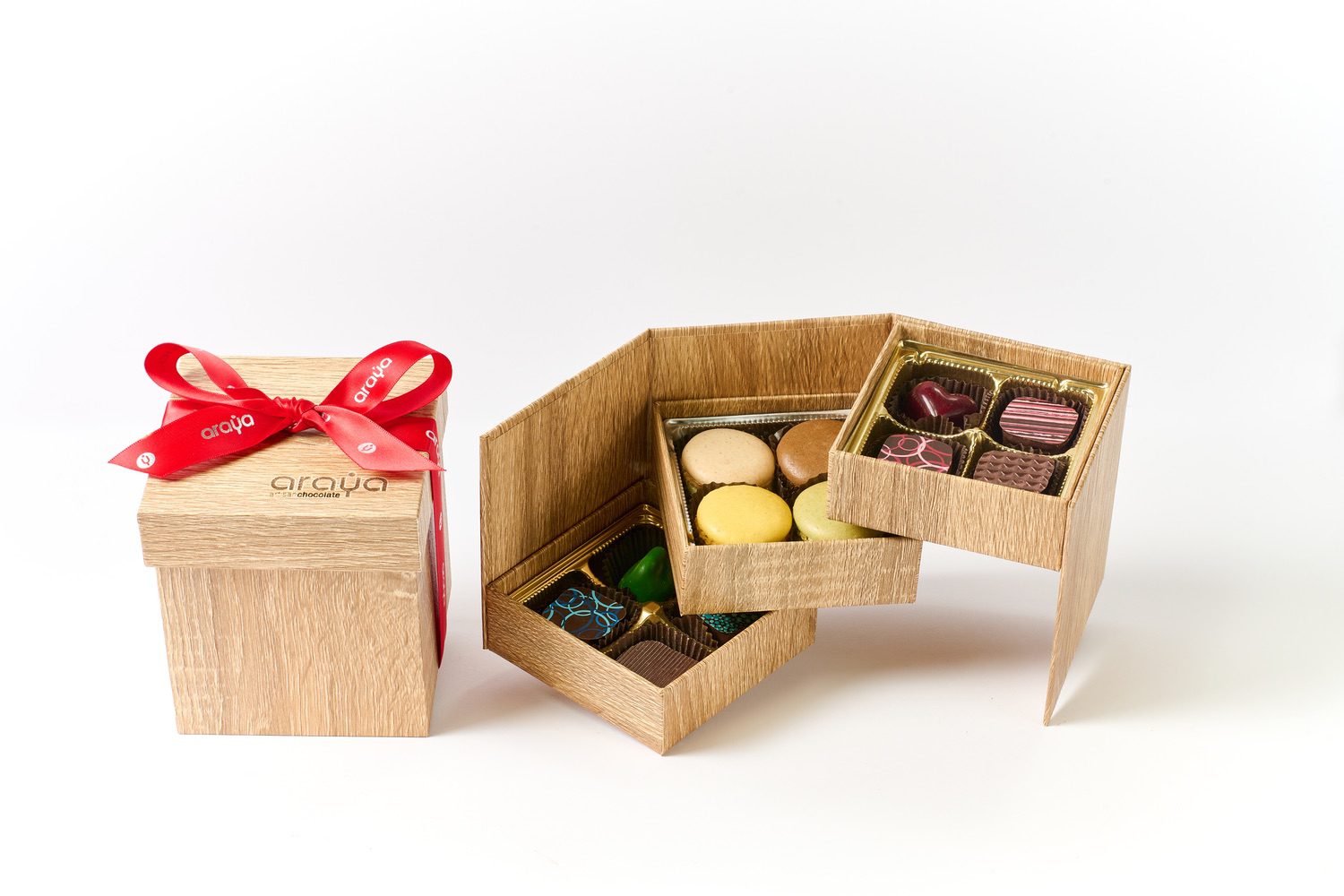 Buy Hot Chocolate Pouches Gift Box - All Things Chocolates